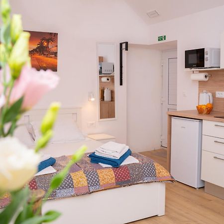 Studio Apartment Jeli ツァヴタット エクステリア 写真