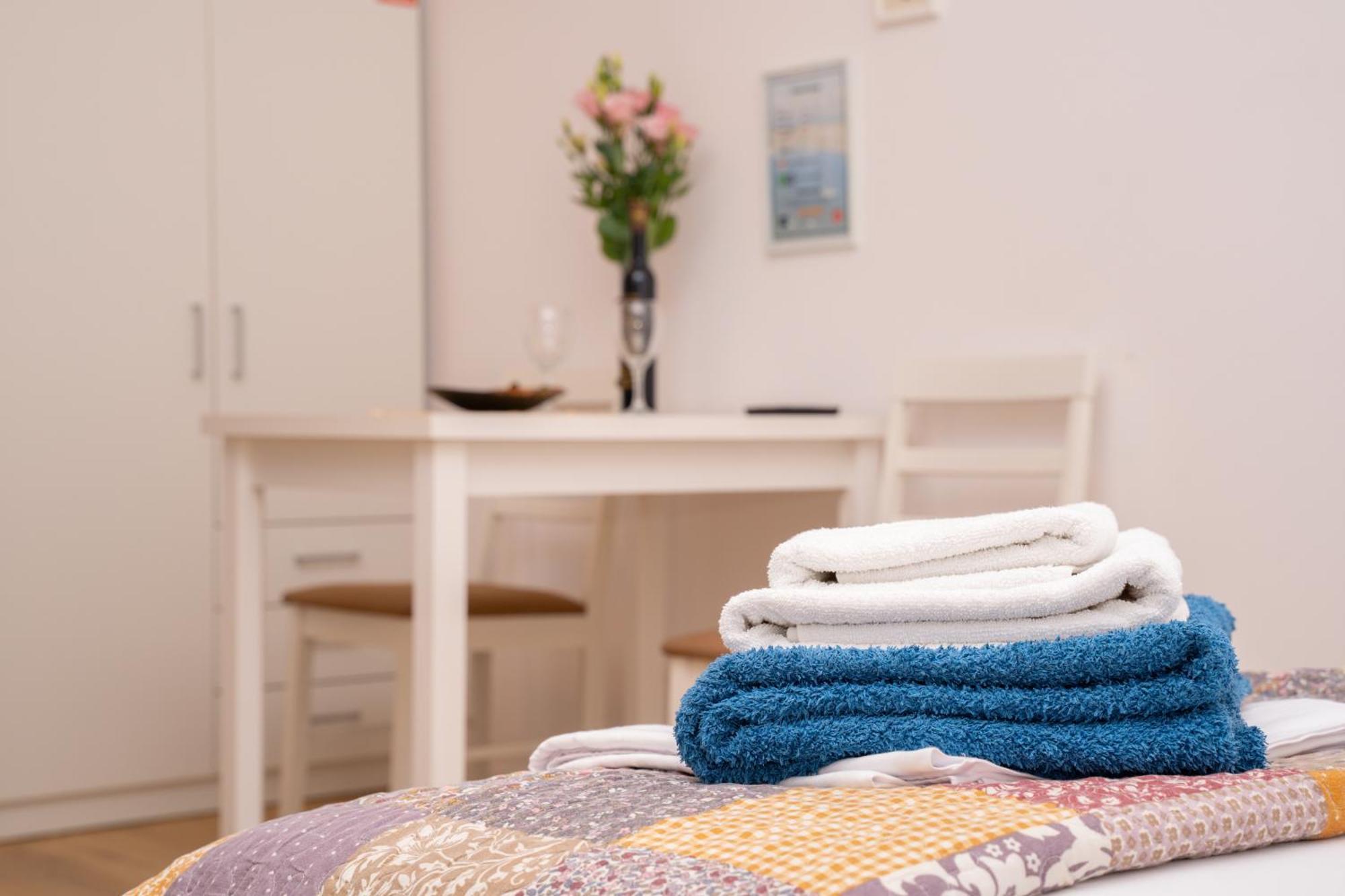 Studio Apartment Jeli ツァヴタット エクステリア 写真